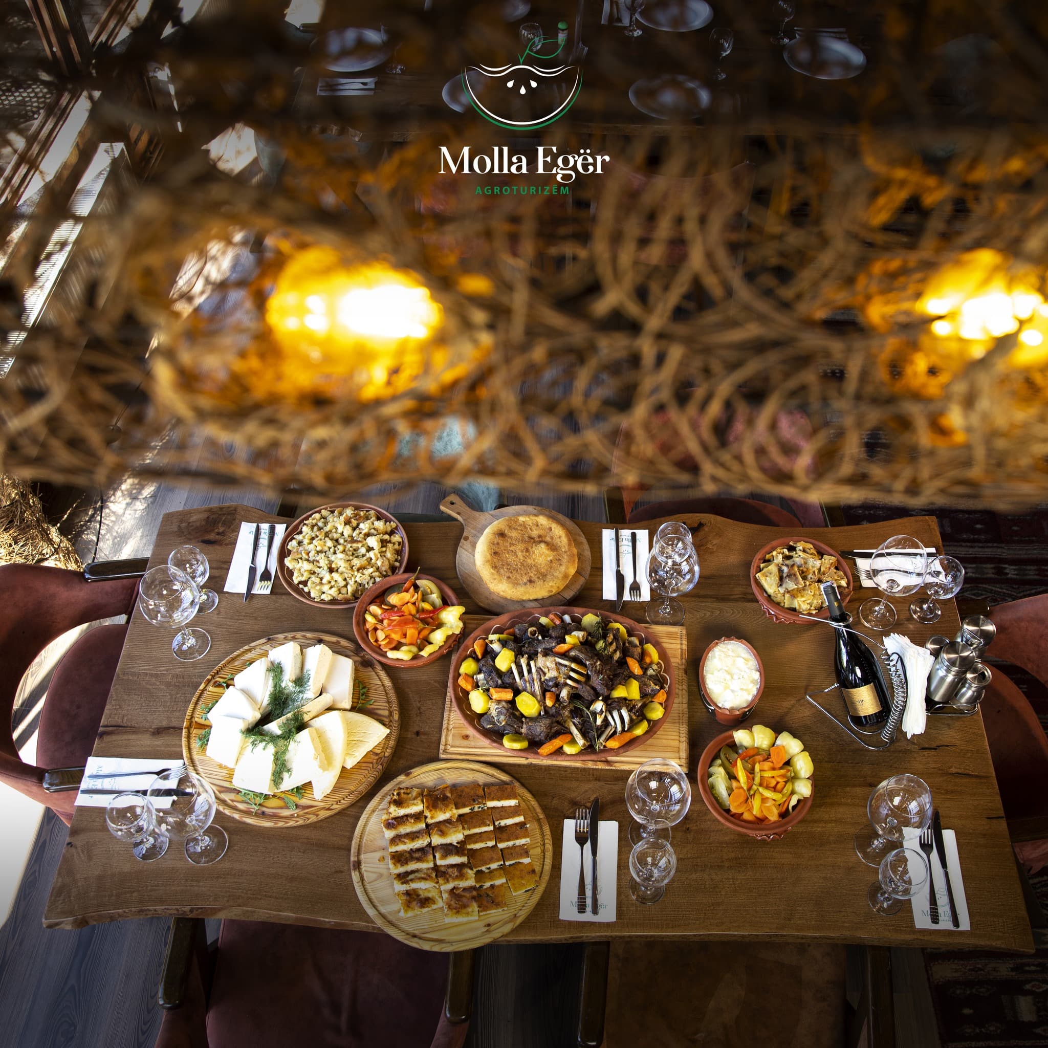 Molla e Egër Banner